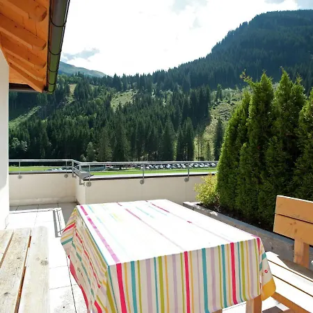 Chalet In Area Saalbach